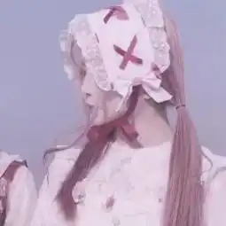 阳光爱笑开朗女生头像欧美我喜欢的人他不认识我
