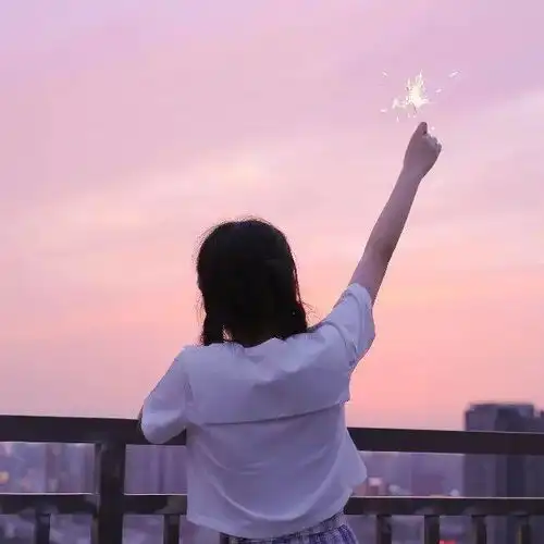 一眼就喜欢的情侣头像
