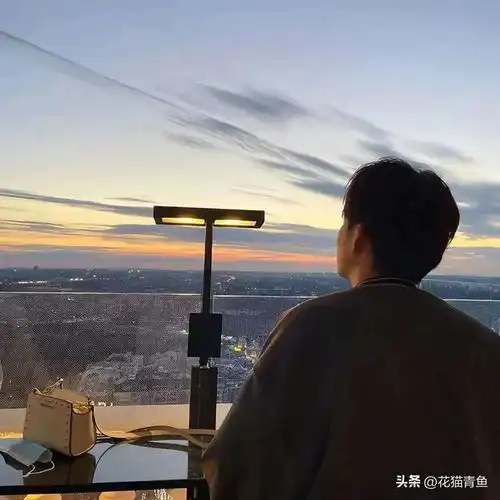 文案冬遇春熟秋疏夏离仅此而已被爱说爱我们的故事网易订阅

