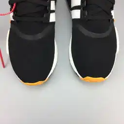 阿迪达斯adidas三叶草情侣跑鞋nmdr1boost联名经典缓震男女运动鞋休闲跑步鞋
