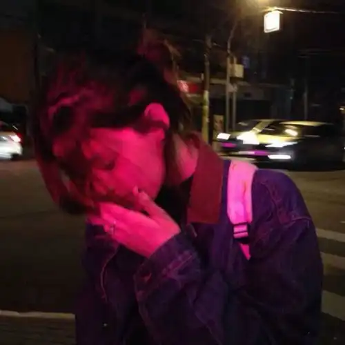 欧美女生头像
