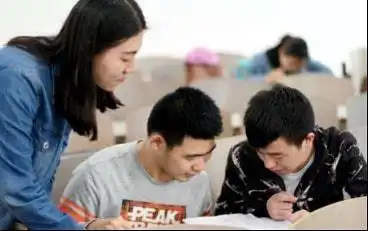权威解析初中孩子吃什么补脑增强记忆力初中男孩吃什么补脑
