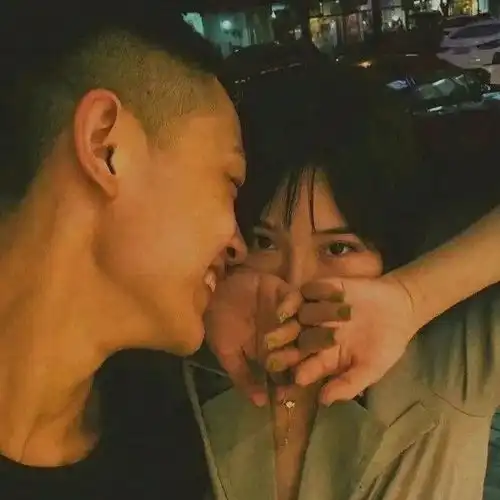 超喜欢的情侣头像
