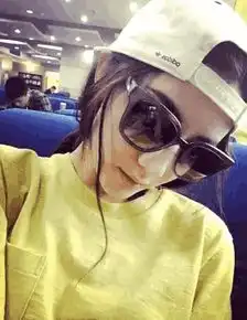 迪丽热巴扎丸子头,网友整得跟个道姑似的,造型师没睡醒吗
