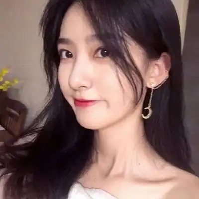 微信女生头像怦然心动.
