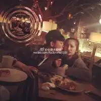 这是张小图我想问一下这是快手情侣不知道叫什么名字拜托帮看一下
