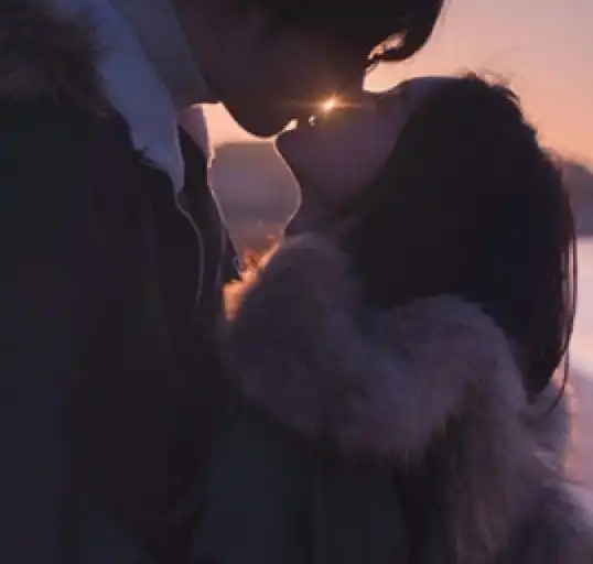 妻子离婚后被22岁年轻小伙追求,谁说离婚少妇没魅力

