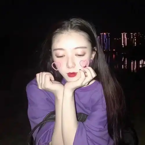 有少女感的人一般都有这些特征,清纯显嫩很少女,看你有了几个
