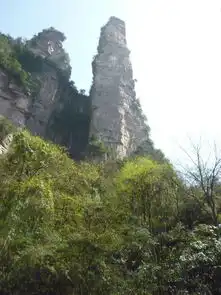 我游过的凤凰古城和张家界
