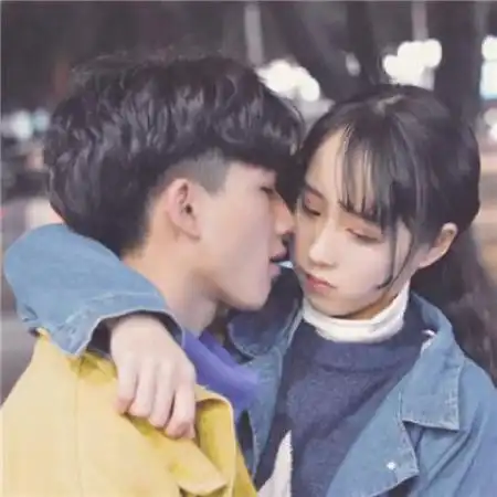 小清新情侣头像一男一女2020最新版
