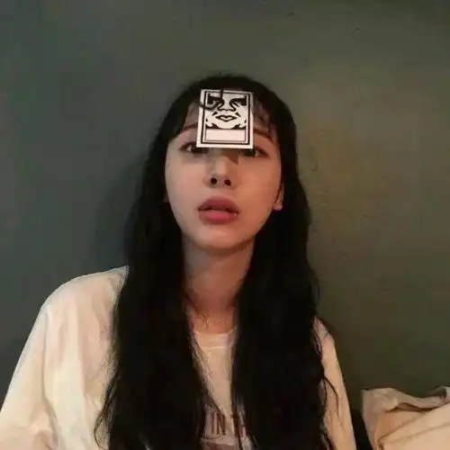 头像你们有因为什么奇怪的理由哭过吗
