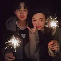 qq情侣头像好看的好看的最新版一对qq情头
