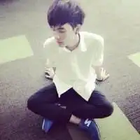 有没有这样的情侣头像,要男的
