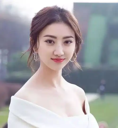景甜张继科这八杆子打不着的两个人竟然在一起了
