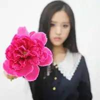 淘气可爱女生qq头像设计小女子无情可伤
