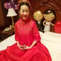 秀禾服新娘礼服嫁衣红色结婚喜服龙凤褂旗袍敬酒服古装中
