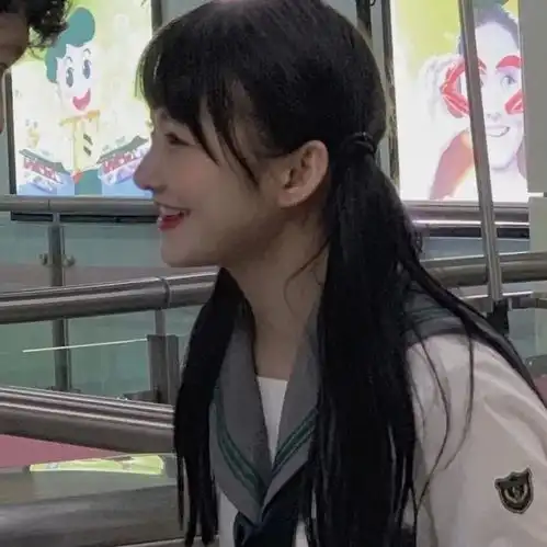 一组情侣头像
