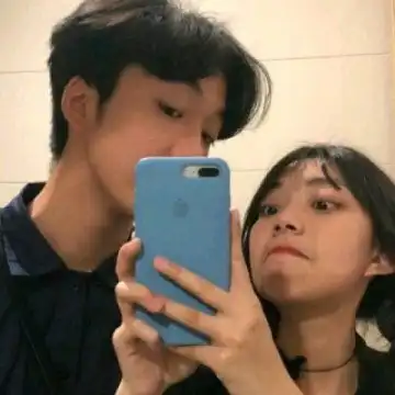 男女同框情侣头像两张
