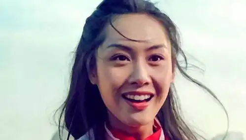 天生美人骨,蒋勤勤的眼睛黎姿的梨涡,最难忘的是她的笑容
