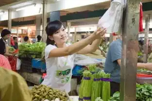 地铁歪头美女网络走红网络爆红的萌妹子哪个更美
