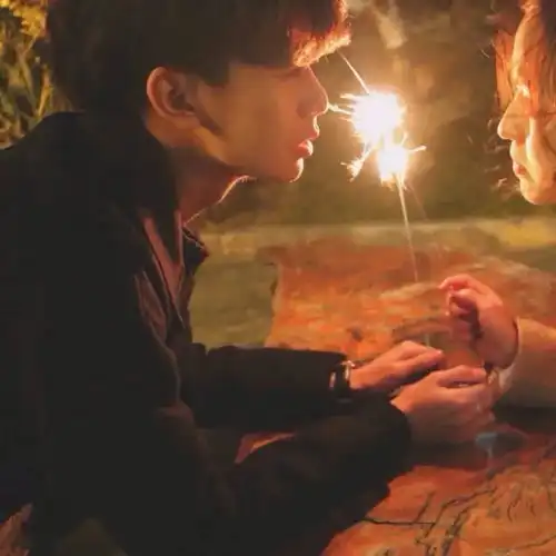 情头超有氛围感的情侣头像
