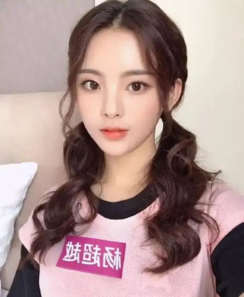 杨幂热巴到底哪里好双马尾都没能摧毁颜值
