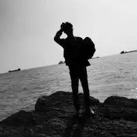 海边情侣头像一男一女
