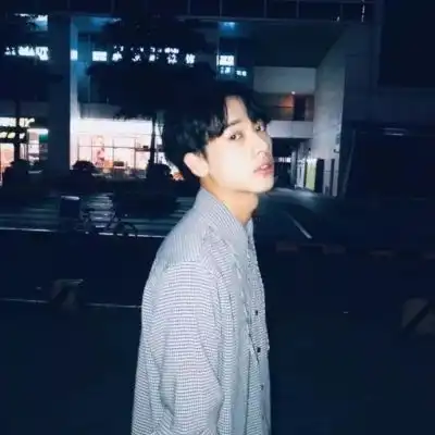 蓝天白云,有你有我
