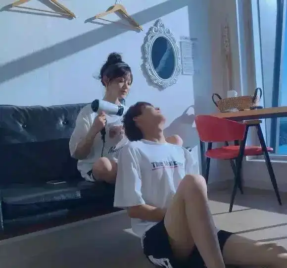 情侣头像,爱你很傻,这是天注定的一段缘分
