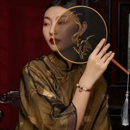 情人节礼物满分答案用中国人的方式,打造氛围感美人...
