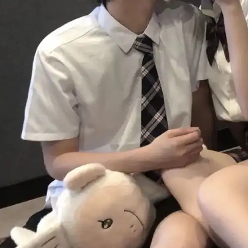 情侣头像一对两张看了忍不住想换的情头
