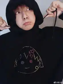 罗志祥撒娇喊话女友周扬青晒情侣照回应甜度爆表
