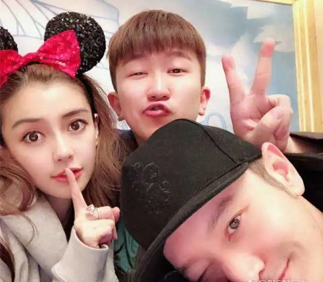 继杨幂baby,张大大又跟赵丽颖张碧晨组新三角,大家喜欢吗
