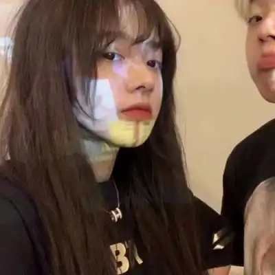 ins小众情侣头像
