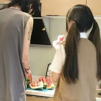 高端情头想想还有点难过有些人情侣头像我要个性网
