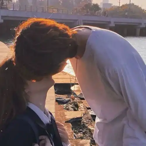 适合表白的浪漫短句情头
