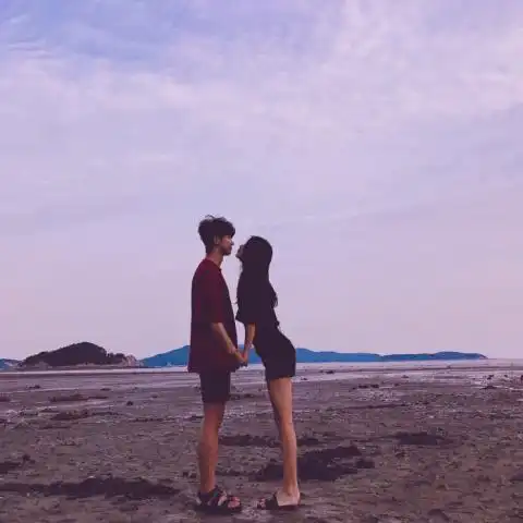 快手情侣头像两人两张一对唯美双人情侣清晰图片

