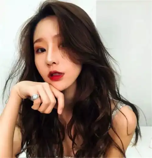 两位抖音网红同样被封杀,因为这一点,导致莉哥和温婉结局不同
