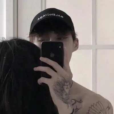 真人唯美意境甜蜜情侣头像
