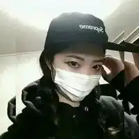 2016一人一张的情侣头像深爱也不及久伴
