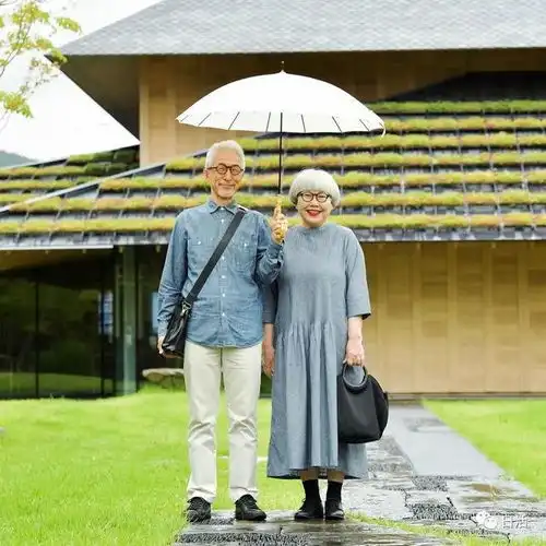 网红上了岁数怎么办这对日本夫妇或许就是答案
