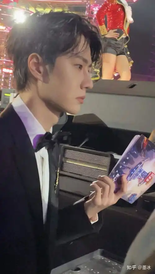 王一博生图太帅气了,无滤镜无p图让人心动,这状态比肖战好多了
