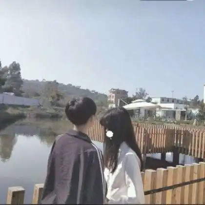 超好看的情侣头像一对两张,每张两个人的
