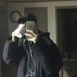 沐敏敏你为了活我为了尽兴
