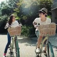 有两个人的qq情侣头像
