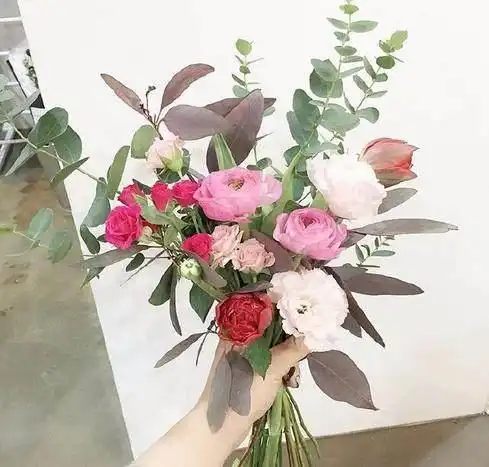 适合发朋友圈的经典短句子,精辟到噎死人
