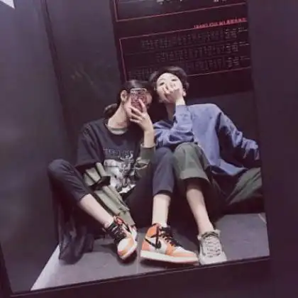 低调情侣头像,不管你是高调还是低调只要幸福就好
