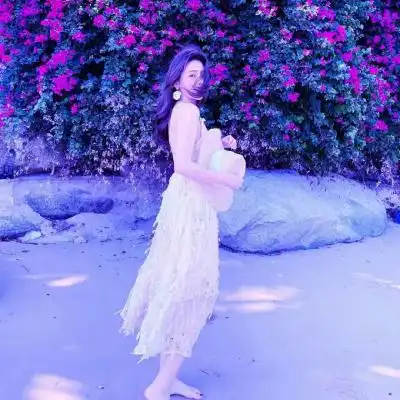 女生头像紫色系韩版,这种贼好看的换头像吗
