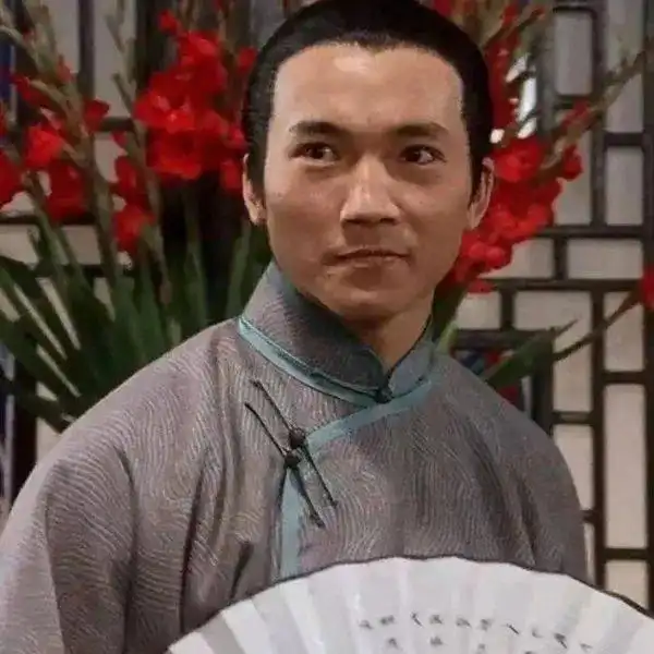 常威,你还说你不会吊环
