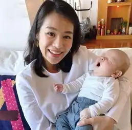 胡杏儿40岁生日,撇儿子与老公过二人世界,李乘德我美丽的女王
